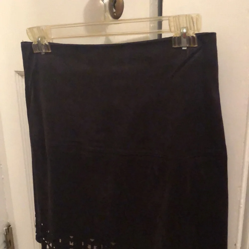 Black suede like mini skirt with cutout designs - Picture 3 of 8